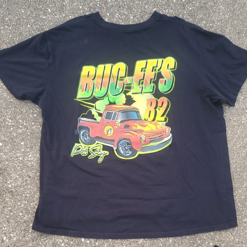 Buc-ee's Beaver Hot Rod Truck Racing 82 Black Graphic T-Shirt 2XL Pit Stop